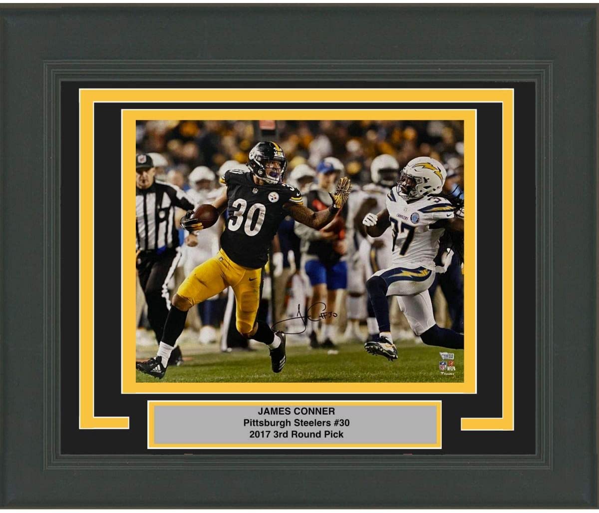 Framed Autographed/Signed James Conner Pittsburgh Steelers 16x20 Football Photo Fanatics COA