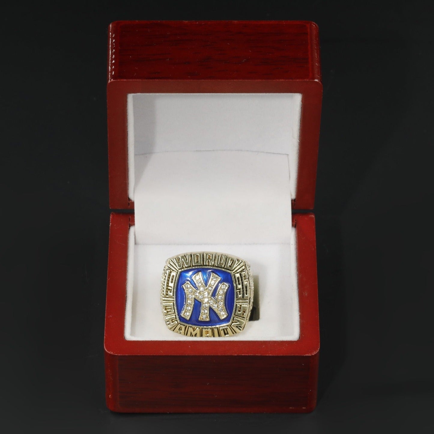 1996 New York Baseball Championship Ring Replica – Perfect Baseball Fan Memorabilia