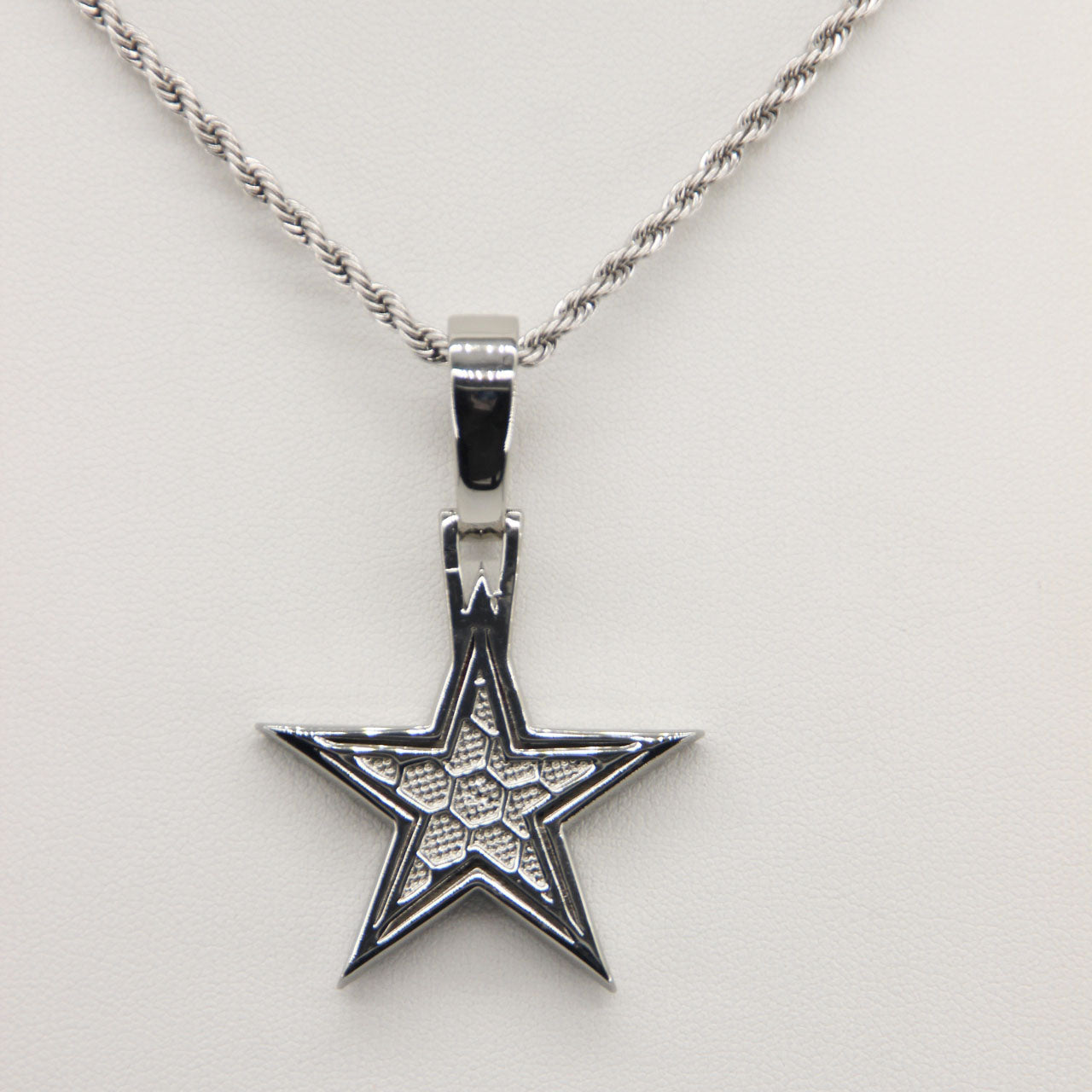 Dallas Star Pendant Necklace – Fan Gift for Game Day & Holiday Celebrations