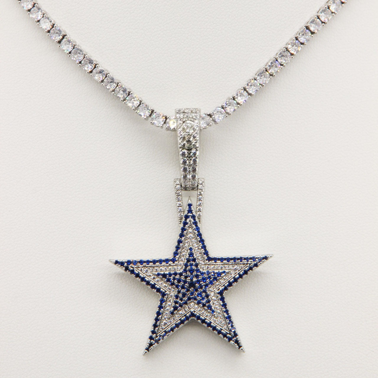 Dallas Star Pendant Necklace – Fan Gift for Game Day & Holiday Celebrations