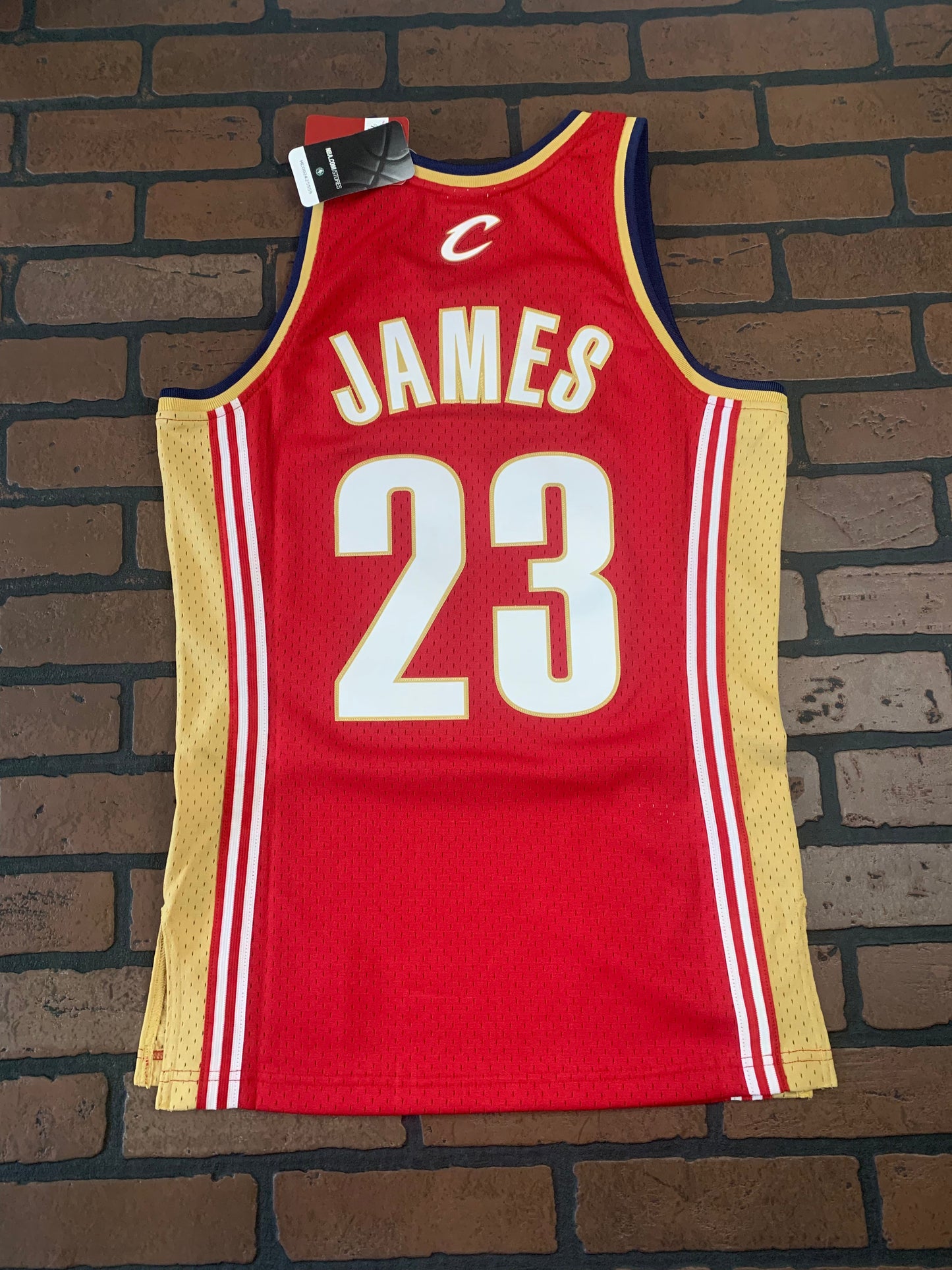 Mitchell & Ness LeBron James 2003-04 Cleveland Cavaliers Jersey ~Small~