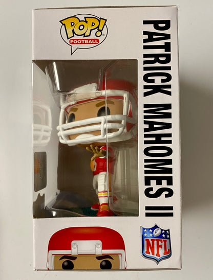 Funko Pop! NFL Kansas City Chiefs Patrick Mahomes II Throwing #148 Champion 2020