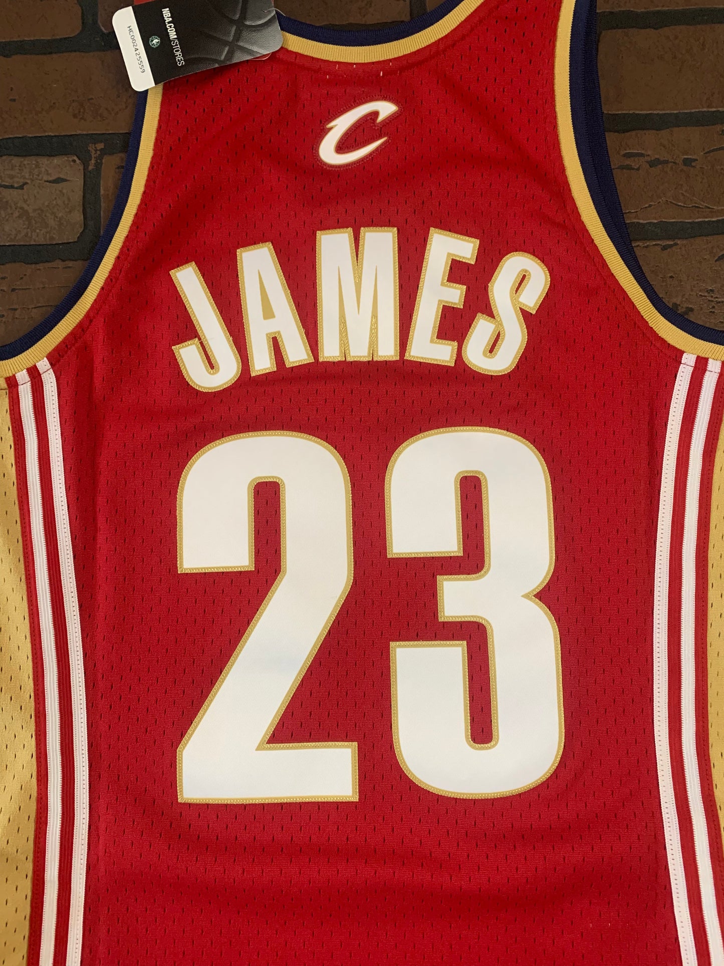 Mitchell & Ness LeBron James 2003-04 Cleveland Cavaliers Jersey ~Small~