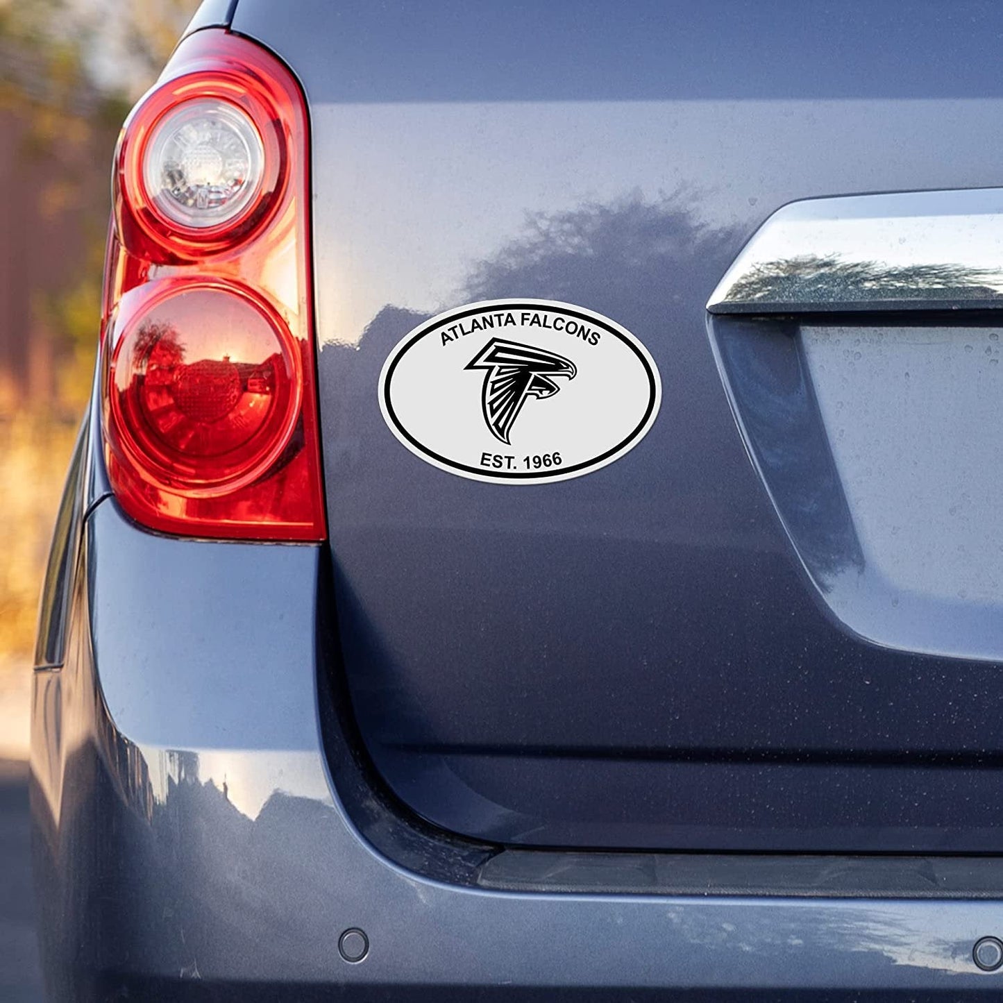 Tampa Bay Buccaneers Black and White Team Logo Oval Sticker Decal, 3.75x5.75 Inch, Full Adhesive Backing
