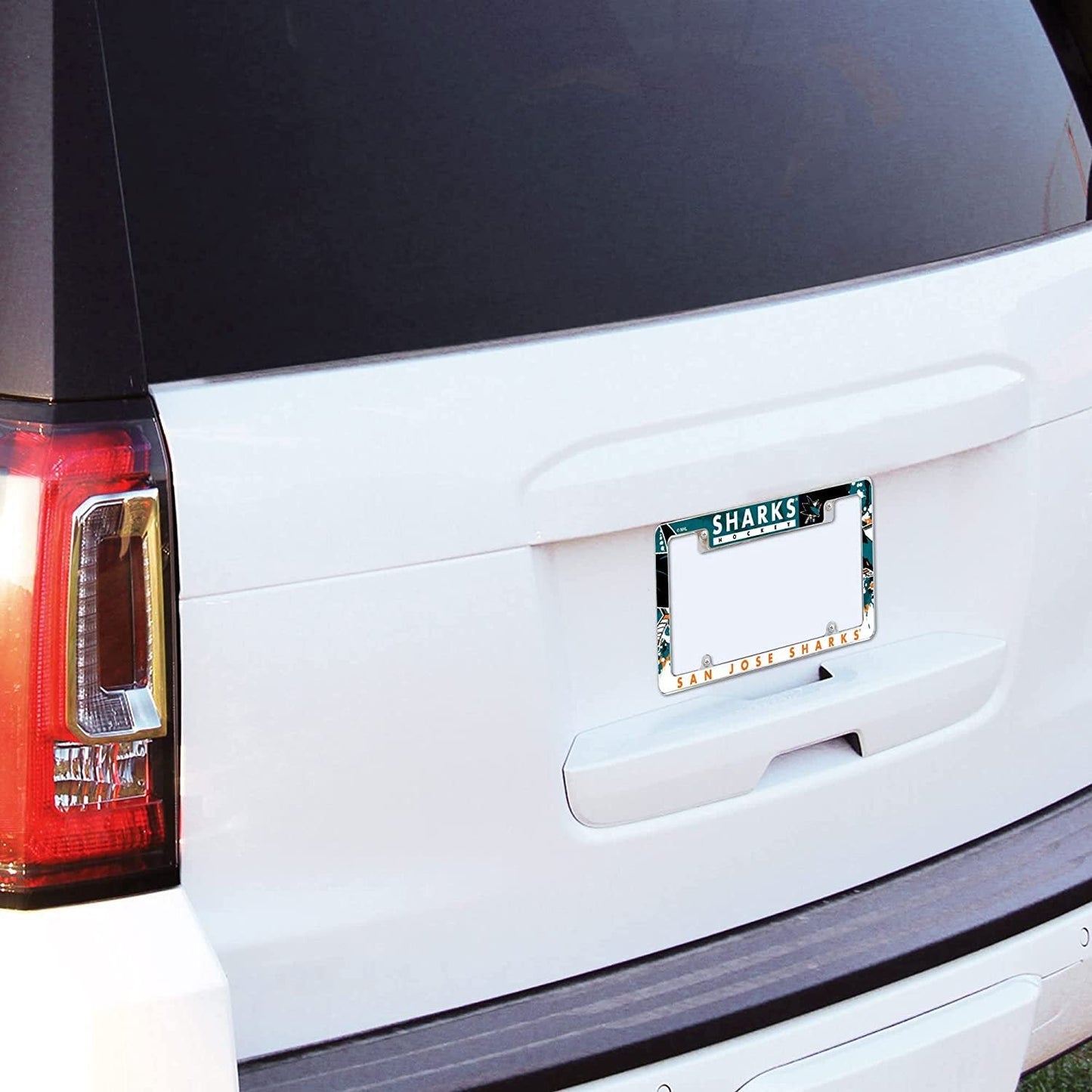 Indianapolis Colts Metal License Plate Frame Chrome Tag Cover, Carbon Fiber Design, 12x6 Inch